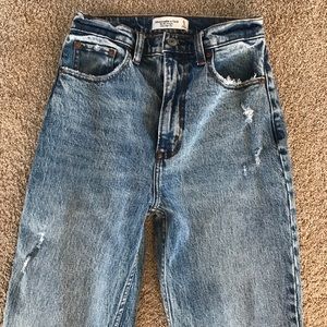 Abercrombie & Fitch The 90’s Straight Ultra High Rise size 0R